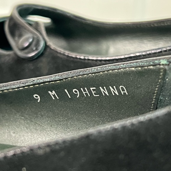 Donald J Pliner black suede Henna Mary Jane flats size 9 minor heel flaw - Picture 12 of 15